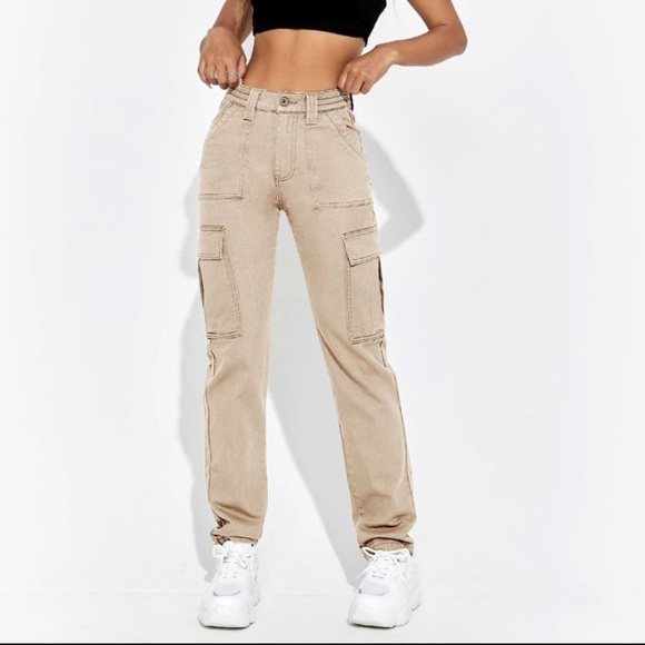 SHEIN Flap Pocket Cargo Jeans - Picture 2 of 12